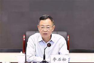 曼恩：每天还会和考文顿交流 并从他身上学不同的事情